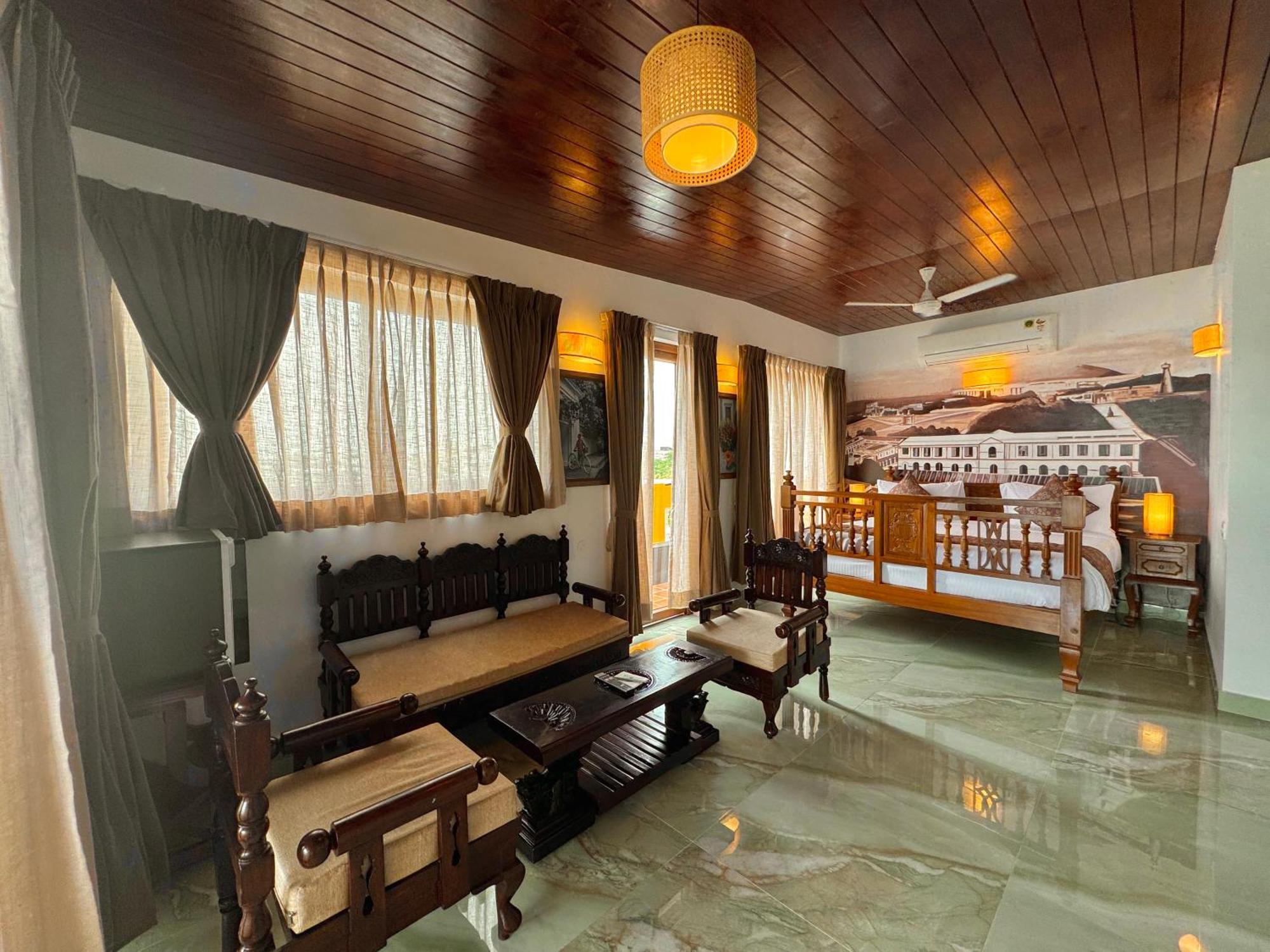 La Plage Seaview Suites Pondicherry Ngoại thất bức ảnh