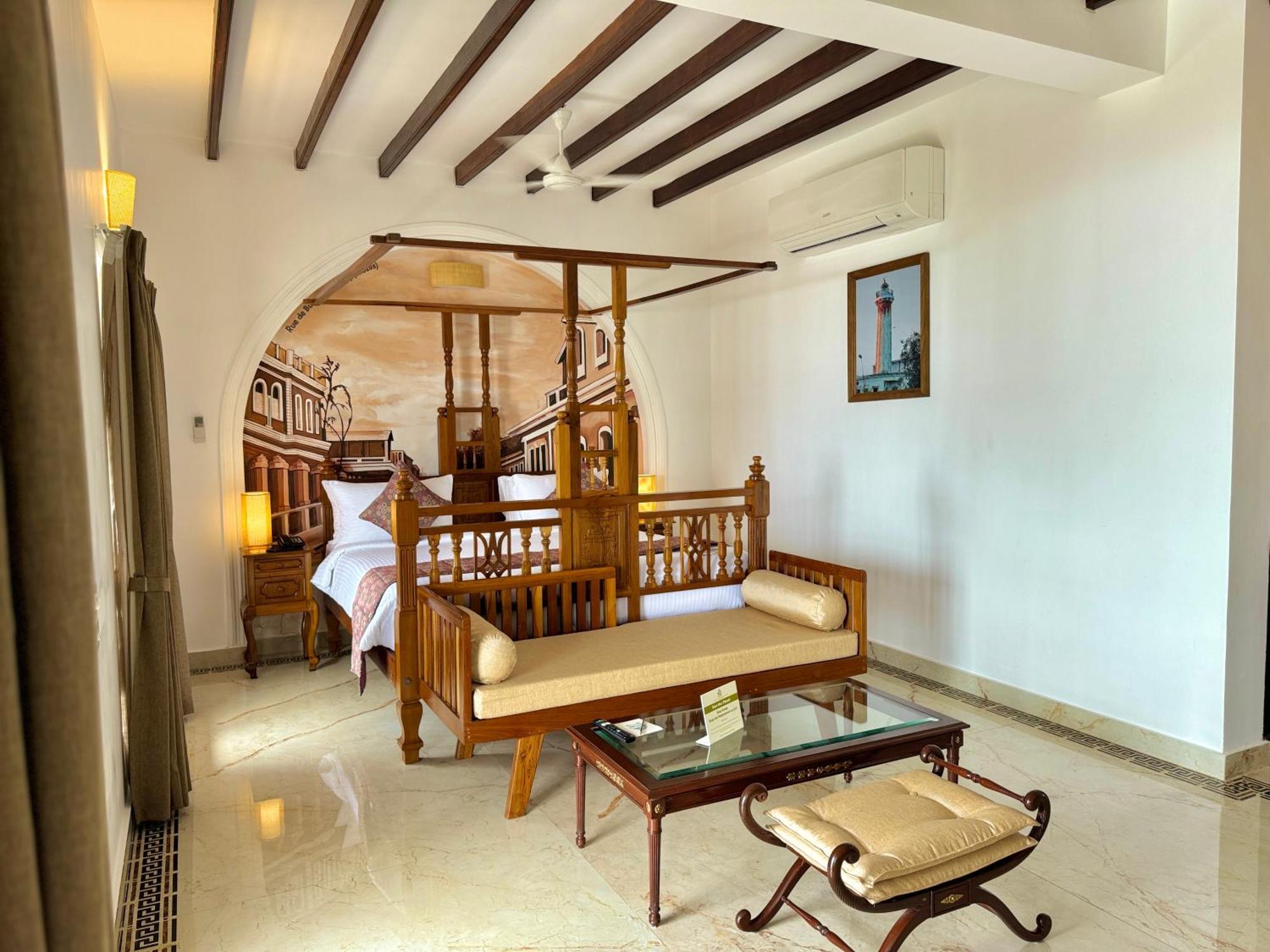 La Plage Seaview Suites Pondicherry Ngoại thất bức ảnh