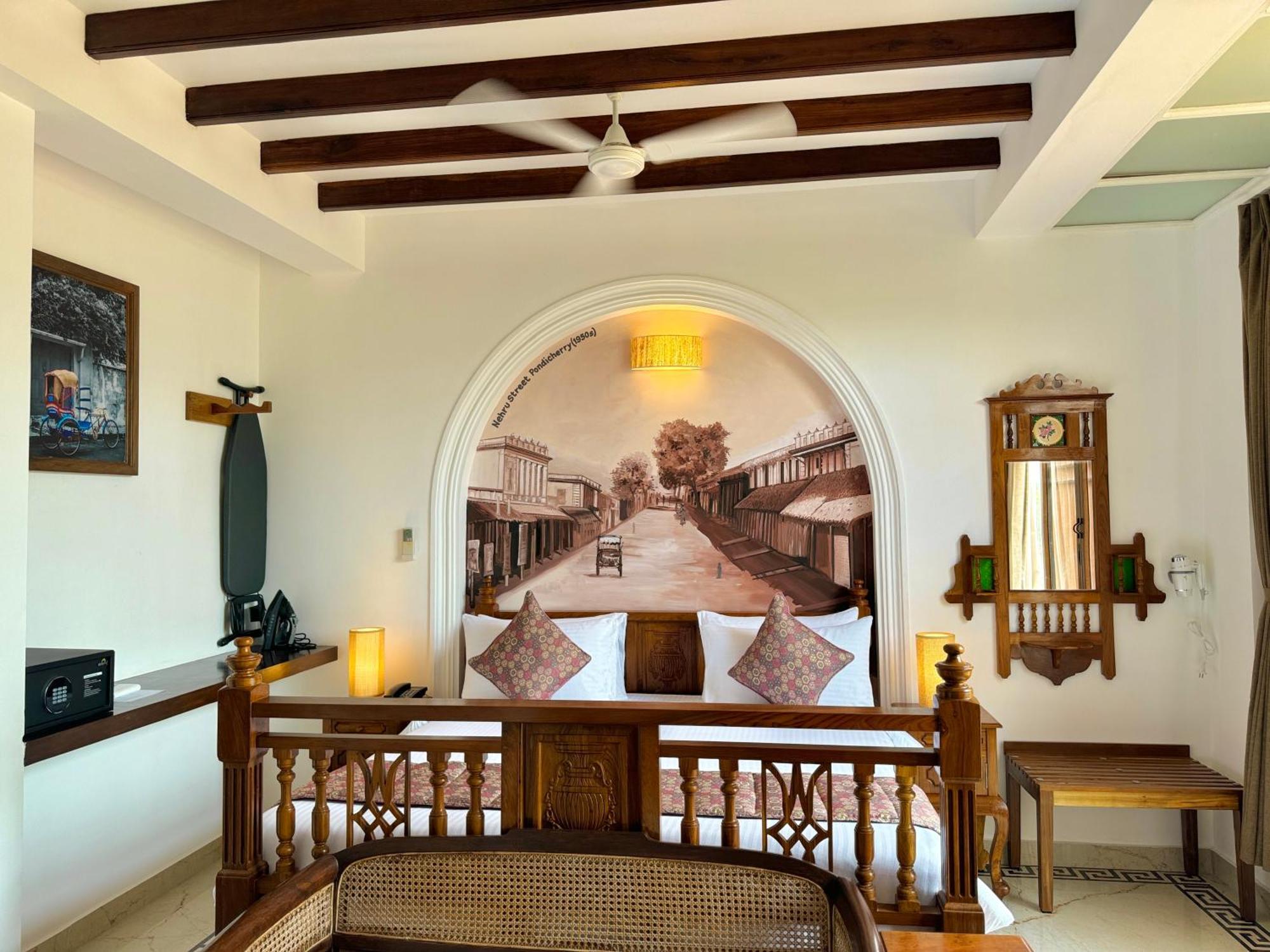 La Plage Seaview Suites Pondicherry Ngoại thất bức ảnh