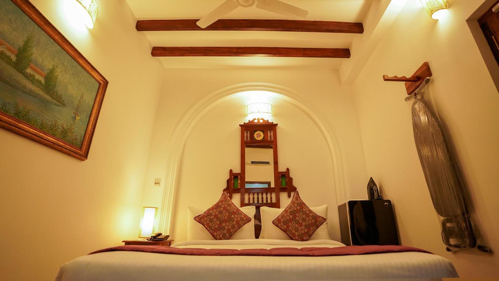 La Plage Seaview Suites Pondicherry Ngoại thất bức ảnh