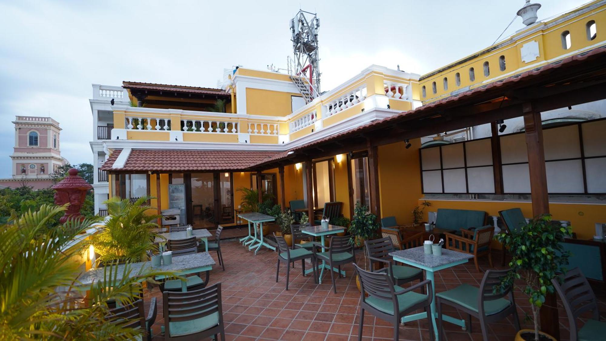 La Plage Seaview Suites Pondicherry Ngoại thất bức ảnh